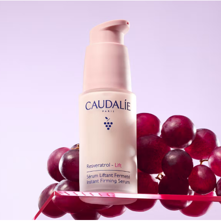 Caudalie Resveratrol Siero viso liftante e rassodante 30 ml Caudalie Resveratrol Siero viso liftante e rassodante 30 ml