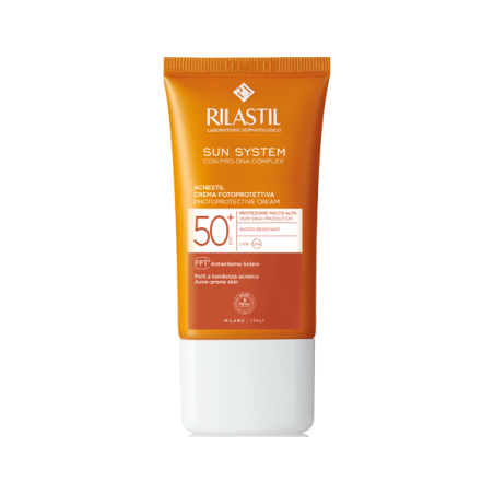 Rilastil Sun System Acnestil Crema protezione solare SPF50+ per pelle acneica 40ml Rilastil Sun System Acnestil Crema protezione solare SPF50+ per pelle acneica 40ml