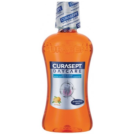 Curasept Daycare Protection Plus Collutorio gusto agrumi con agenti antibatterici 500 ml