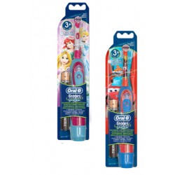 Oral B Advanced Power Spazzolino a batteria per bambini Cars o Principesse 1 pezzo