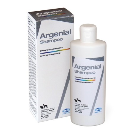 Slais Argenial Shampoo igienizzante per cani e gatti con argento colloidale 200 ml Slais Argenial Shampoo igienizzante per cani e gatti con argento colloidale 200 ml