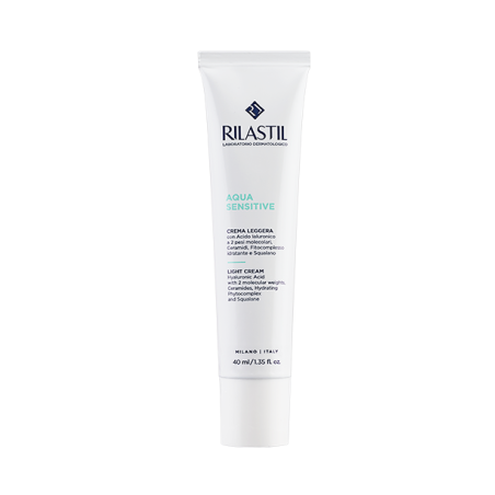 Rilastil Aqua Sensitive - Crema viso idratante Leggera pelle normale 40 ml Rilastil Aqua Sensitive - Crema viso idratante Leggera pelle normale 40 ml
