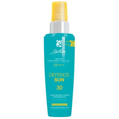 Bionike Defence Sun Fluido viso SPF30 anti lucidità pelle normale mista 50 ml Bionike Defence Sun Fluido viso SPF30 anti lucidità pelle normale mista 50 ml