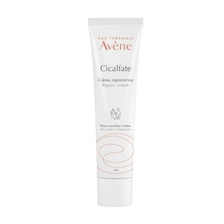 Avéne Cicalfate+ Balsamo labbra e zone localizzate molto secche screpolate 10 ml Avéne Cicalfate+ Balsamo labbra e zone localizzate molto secche screpolate 10 ml