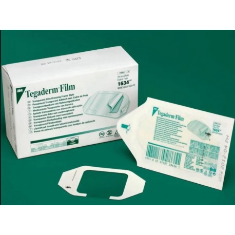 3m Italia Medicazione Tegaderm Film 4,4 x 4,4 cm