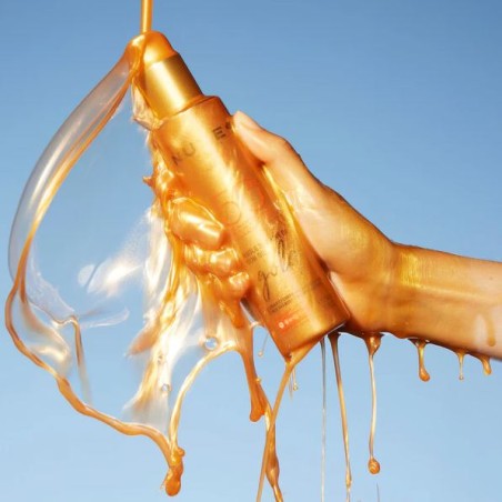 Nuxe Sun Olio Solare Dorato SPF30 spray protettivo con madreperle oro 150 ml Nuxe Sun Olio Solare Dorato SPF30 spray protettivo con madreperle oro 150 ml