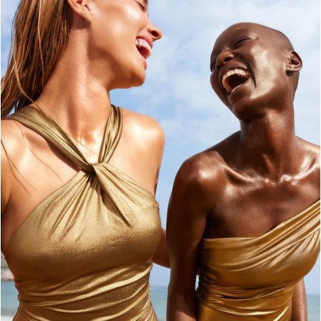 Nuxe Sun Olio Solare Dorato SPF30 spray protettivo con madreperle oro 150 ml Nuxe Sun Olio Solare Dorato SPF30 spray protettivo con madreperle oro 150 ml