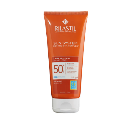 Rilastil Sun System Latte velluto spf50+ 200 ml OMAGGIO