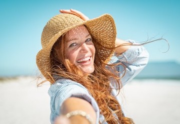 Come prendersi cura dei capelli in estate