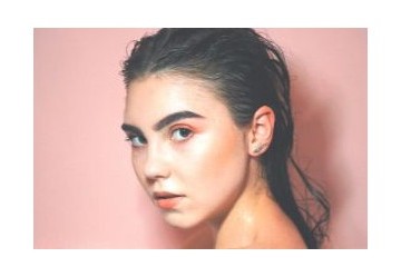 I migliori rimedi per capelli grassi e unti