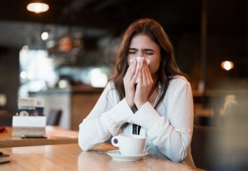Naso secco e screpolato: quali sono i rimedi?